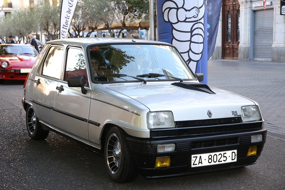 Galería de fotos | Llegada de los participantes al Valladolid Motor Vintage 2/7