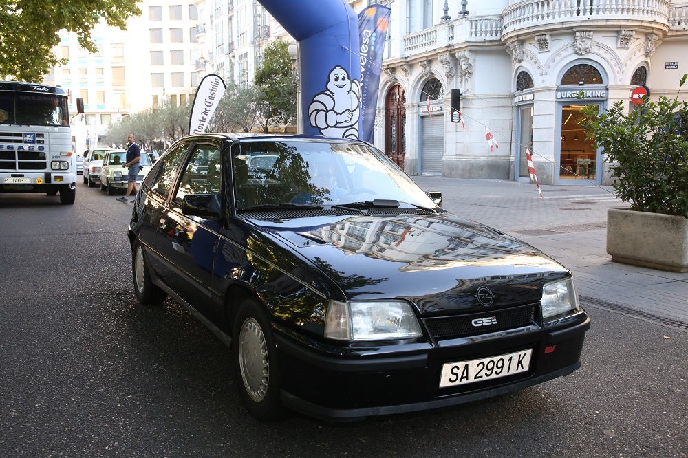 Galería de fotos | Llegada de los participantes al Valladolid Motor Vintage 3/7