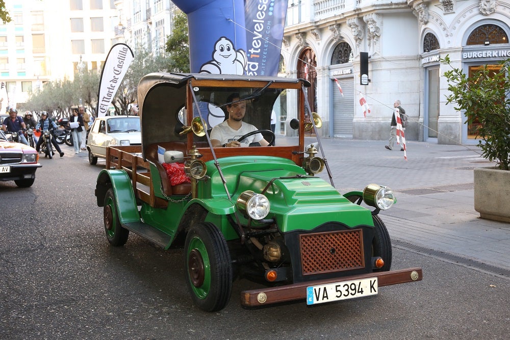 Galería de fotos | Llegada de los participantes al Valladolid Motor Vintage 3/7