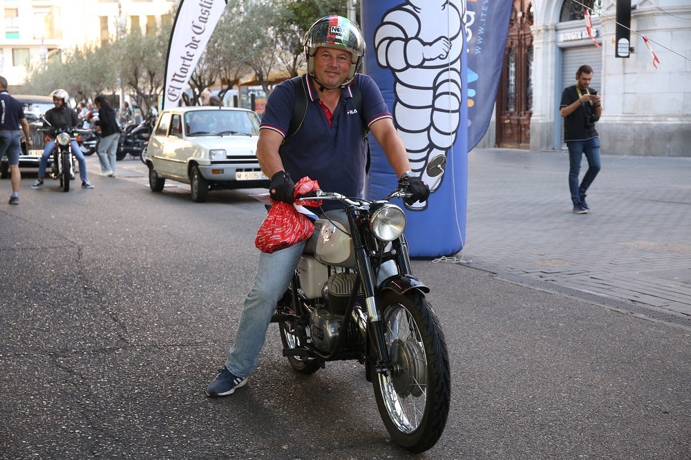 Galería de fotos | Llegada de los participantes al Valladolid Motor Vintage 3/7