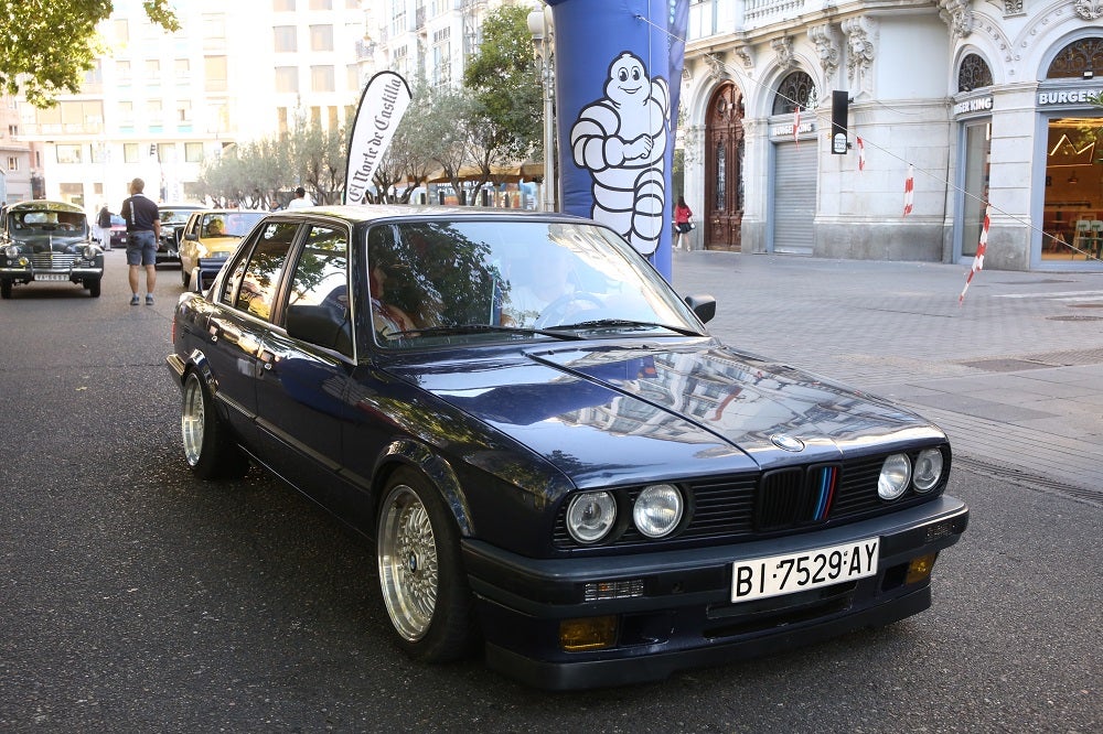 Galería de fotos | Llegada de los participantes al Valladolid Motor Vintage 5/7