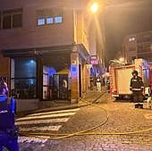 El fuego en la campana de un restaurante obliga a desalojar un edificio entero