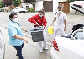 Personal sanitario llega a la residencia de Cevico de la Torre, Palencia. en la pasada campaña.