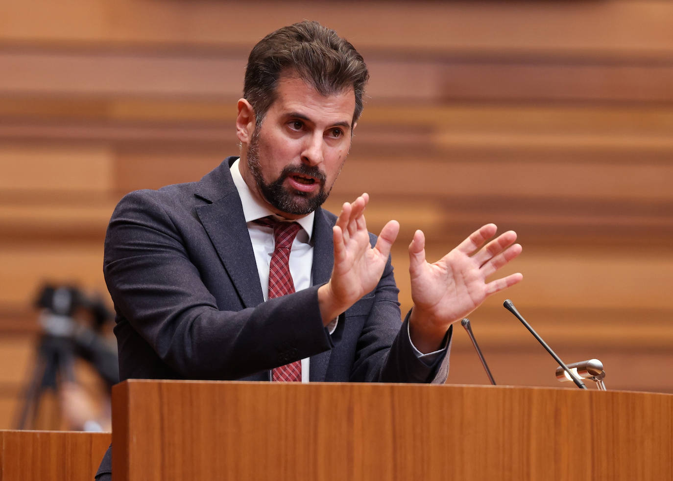 El pleno de las Cortes de Castilla y León, en imágenes