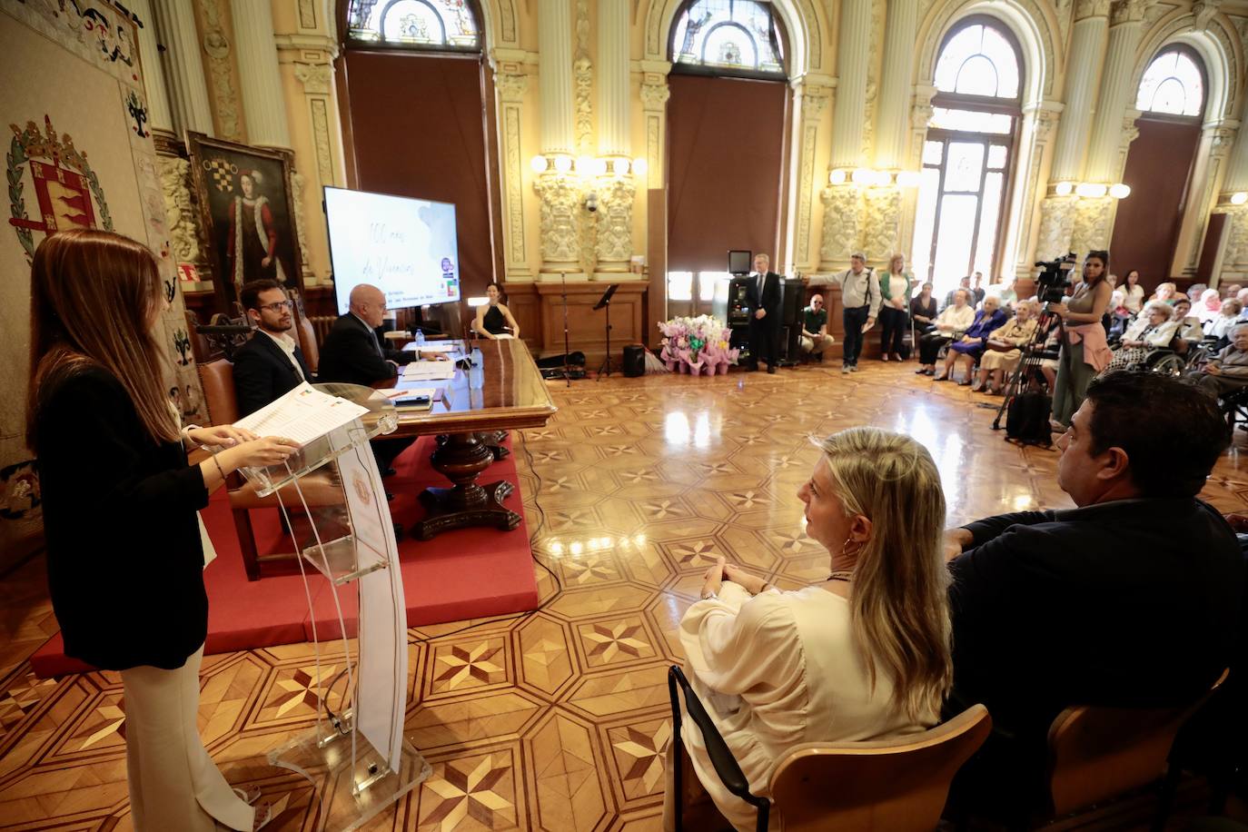 El acto homenaje por el Día de las Personas de Edad celebrado en el Ayuntamiento