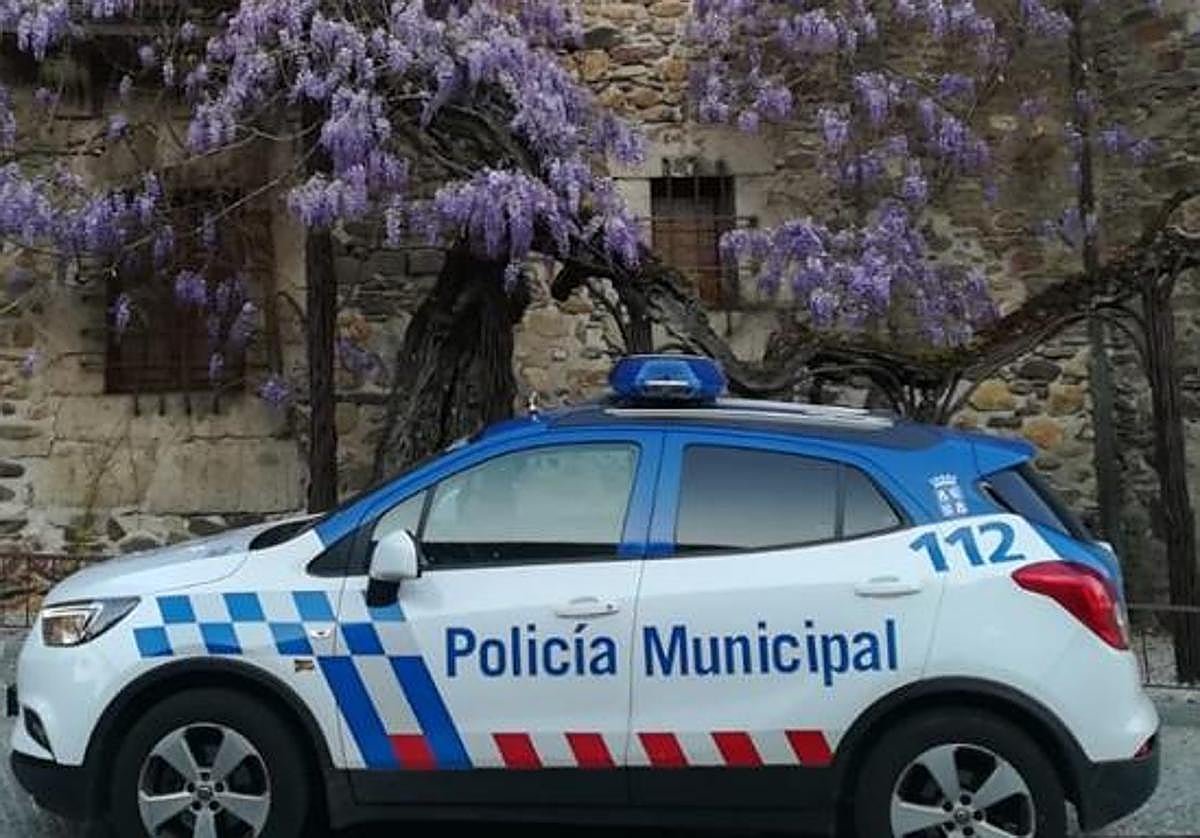 Vehículo de la Policía de Ponferrada.