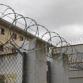 Le piden dos años por ocultar en el ano cannabis y alprazolam en una visita a la cárcel