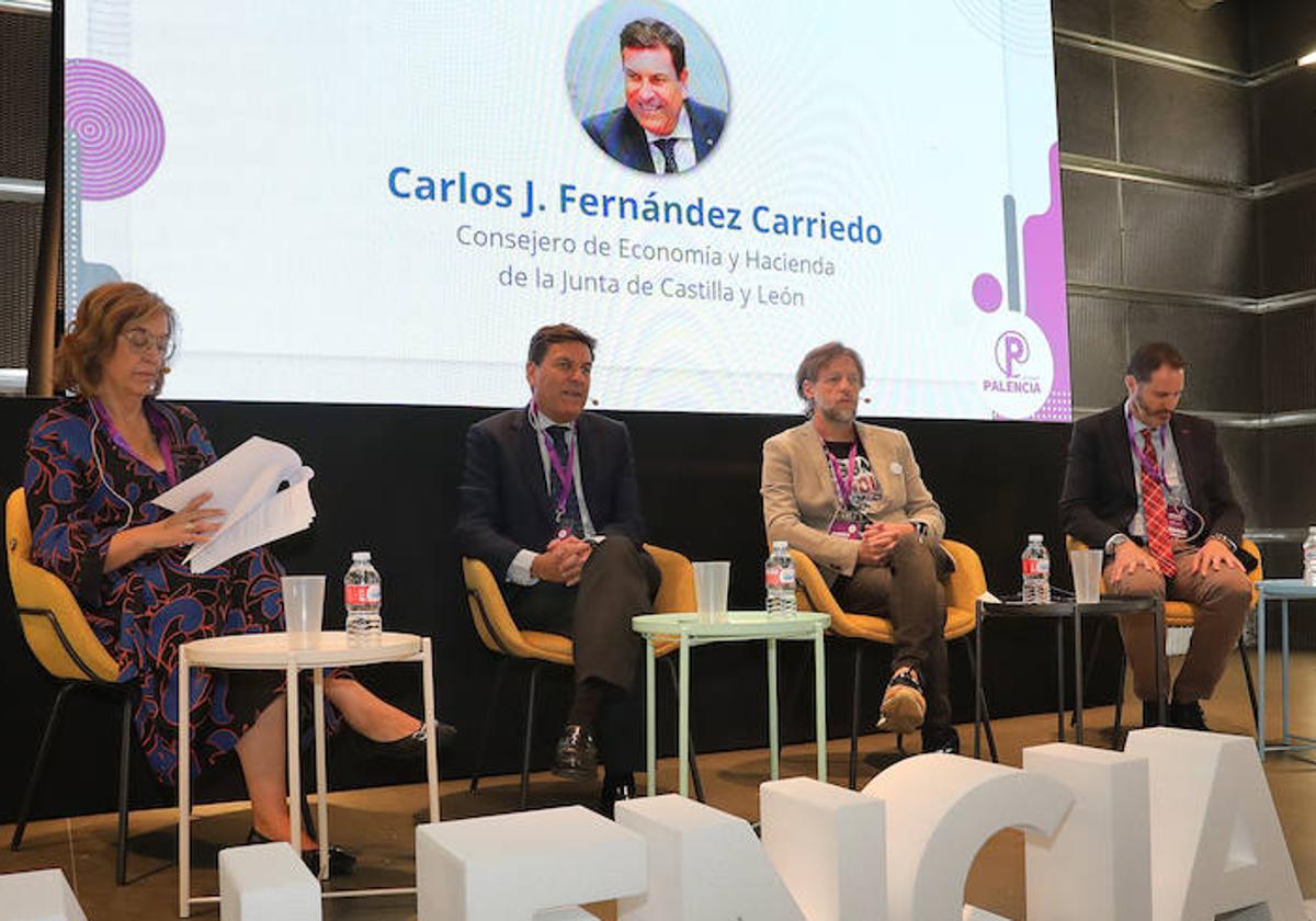 Carriedo interviene en un foro sobre medios de comunicación digitales.