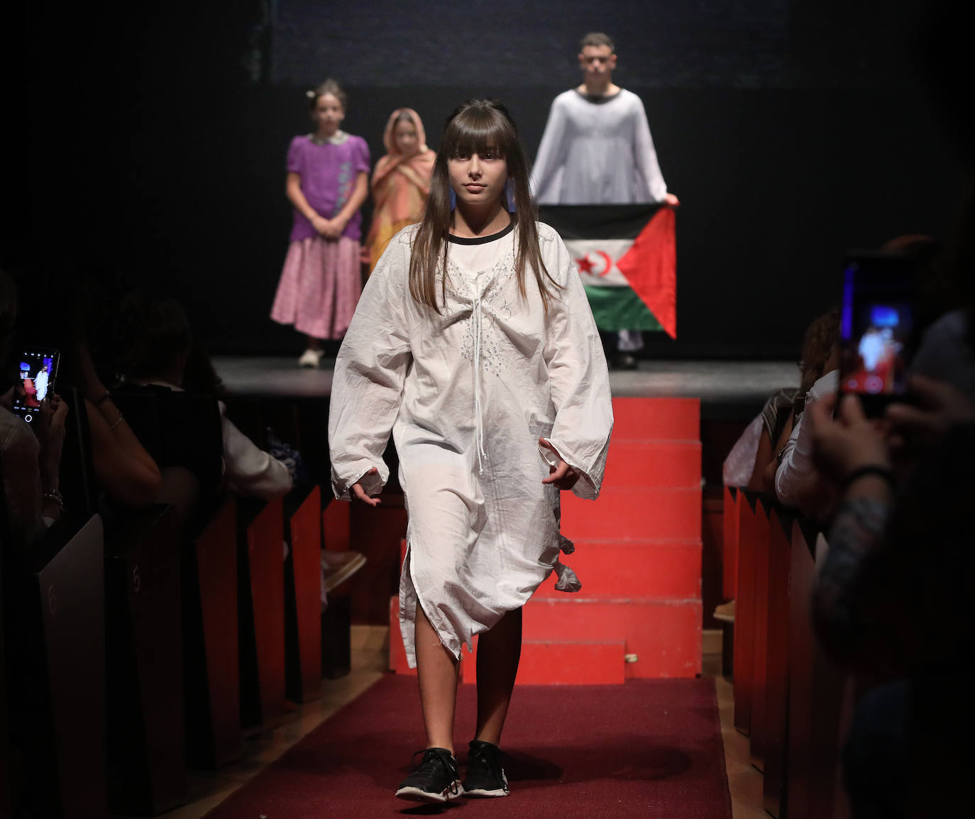 Desfile de moda benéfico a favor del pueblo saharaui