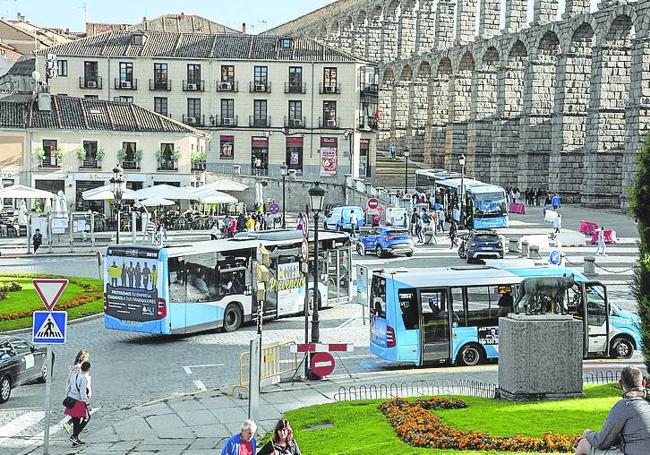 La plaza de Artillería, durante la prueba de las lanzaderas.