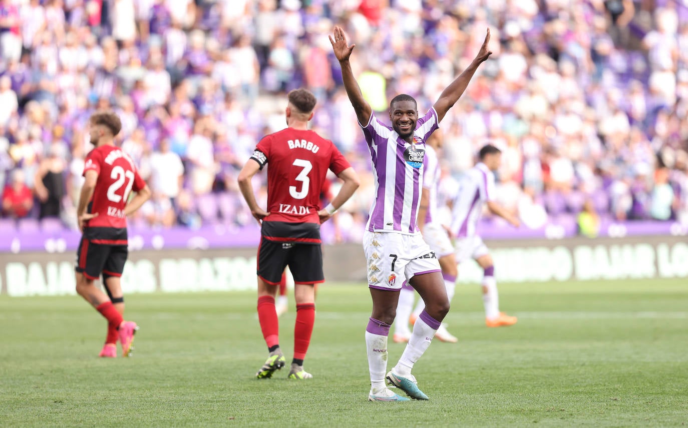 Las imágenes del partido entre el Real Valladolid y el Mirandés en Zorrilla (1/2)