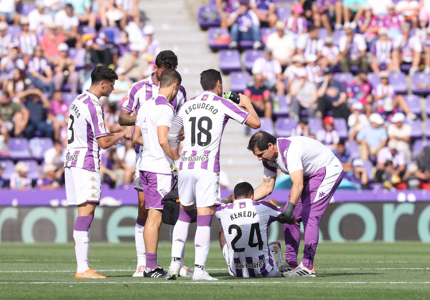 Las imágenes del partido entre el Real Valladolid y el Mirandés en Zorrilla (2/2)