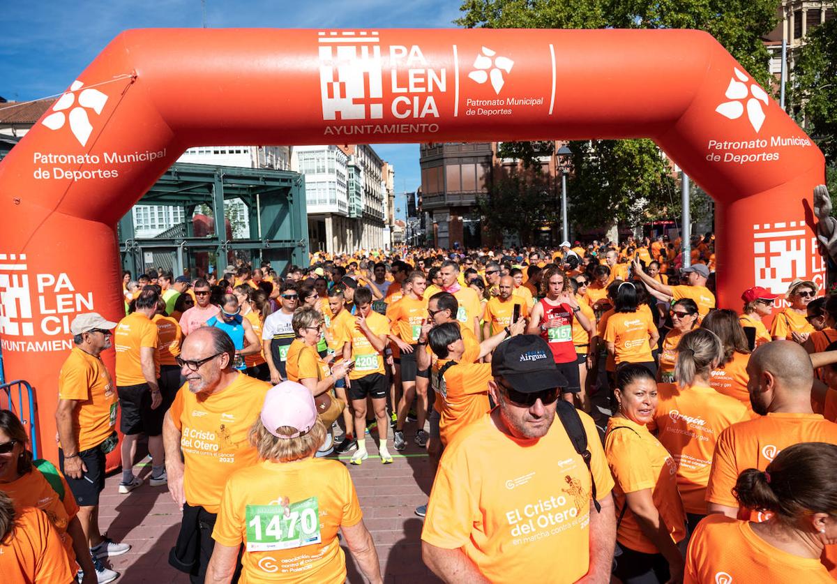 Salida de la carrera contra el cáncer en República Argentina.