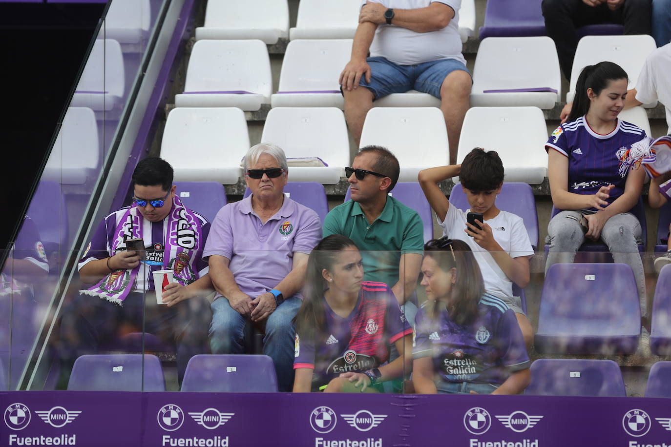 Búscate en la grada del José Zorrilla (1/4)