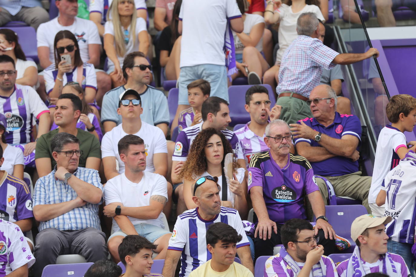 Búscate en la grada del José Zorrilla (1/4)