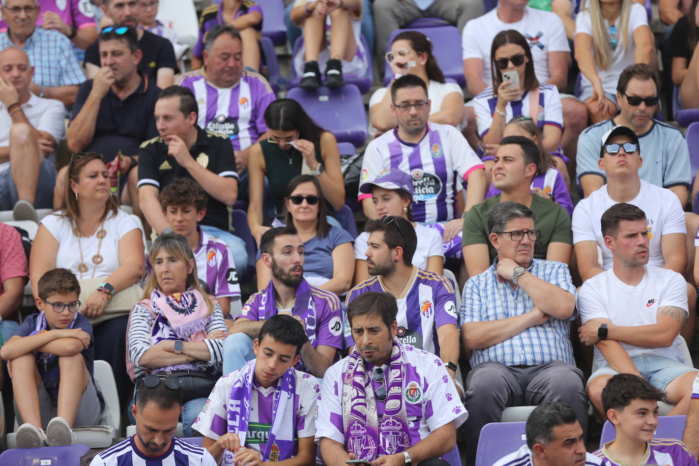 Búscate en la grada del José Zorrilla (1/4)