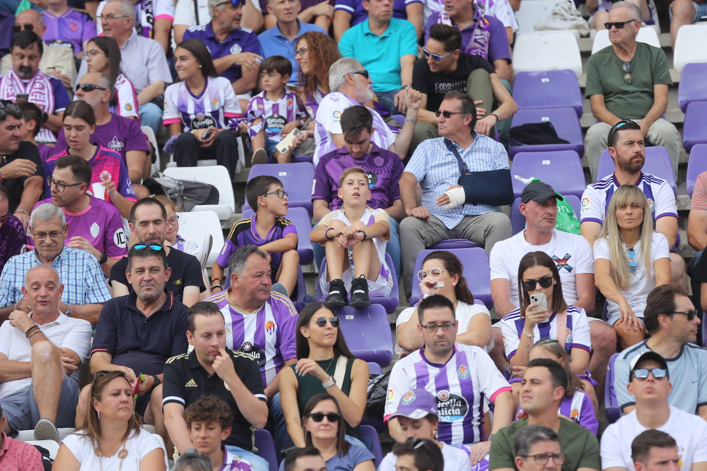 Búscate en la grada del José Zorrilla (1/4)