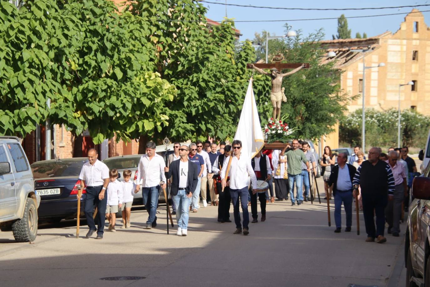 El Cristo de las Puertas recorre las calles de Medina de Rioseco