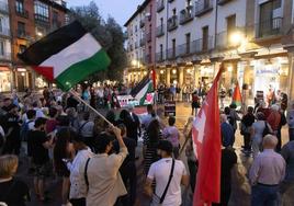 Concentración en Fuente Dorada en apoyo al pueblo palestino.