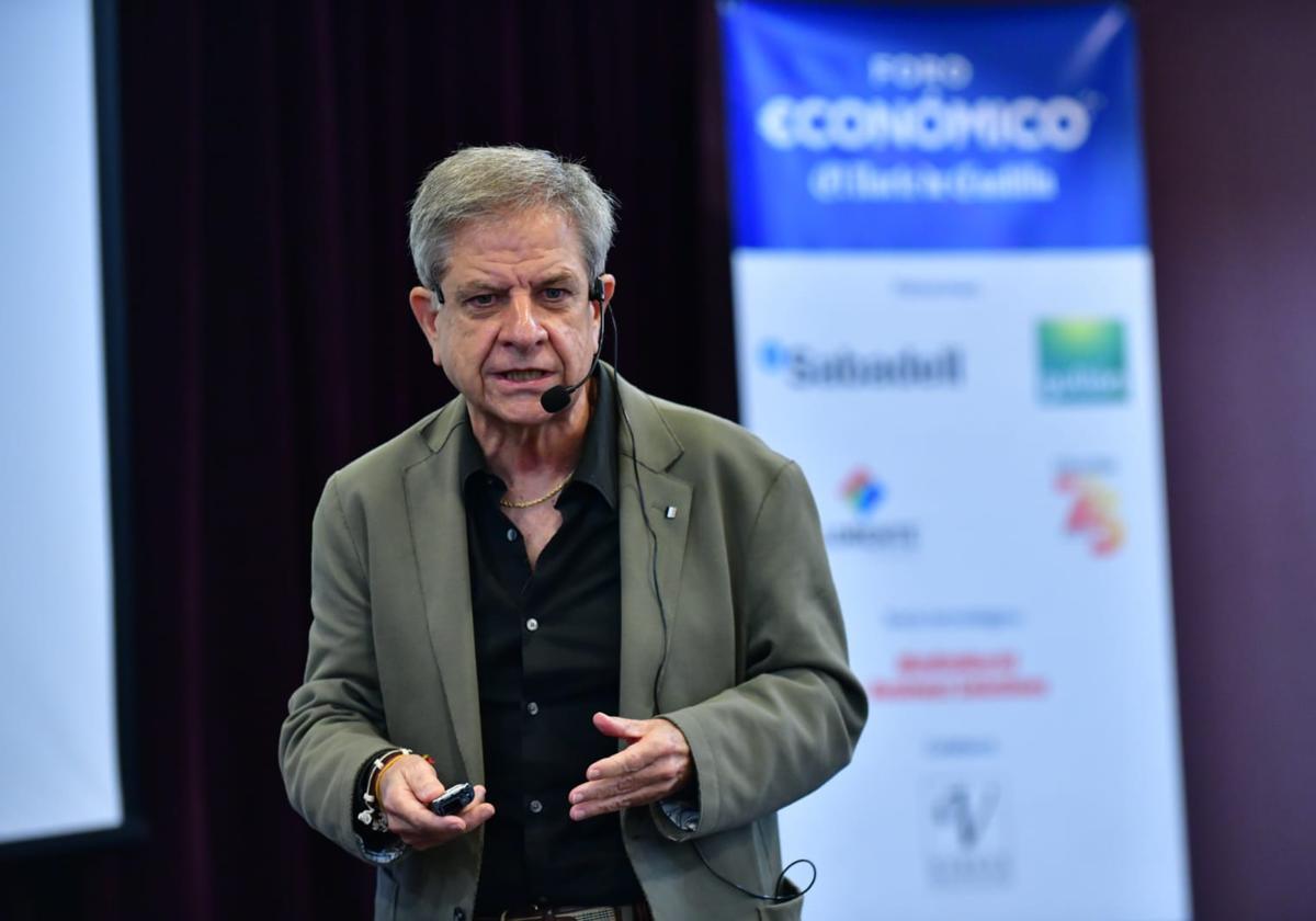Marcos Urarte, durante su intervención en el Foro Económico de El Norte.