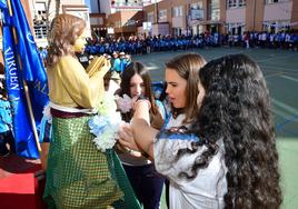 Las imágenes de la celebración de la Hispanidad en el colegio Virgen Niña