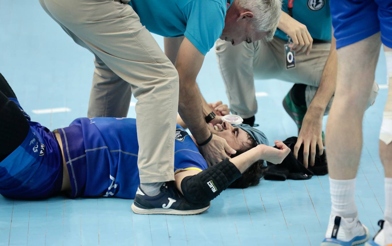 Las imágenes del partido entre el Recoletas y Cuenca