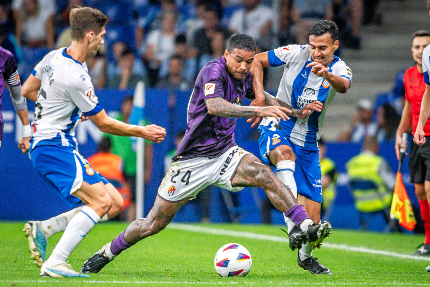 La derrota del Real Valladolid ante el Espanyol, en imágenes