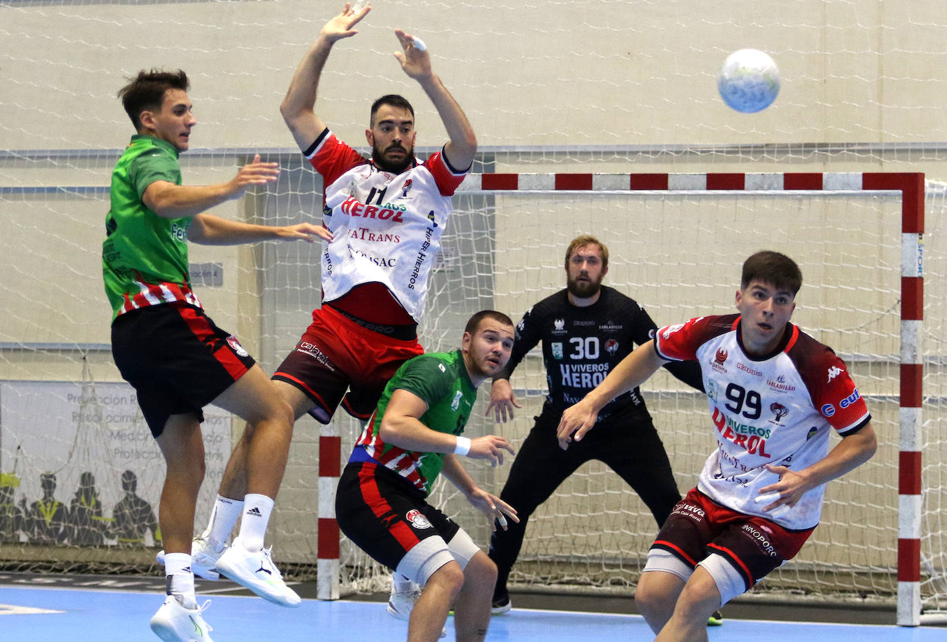Victoria de Balonmano Nava ante Puerto Sagunto (30-28)