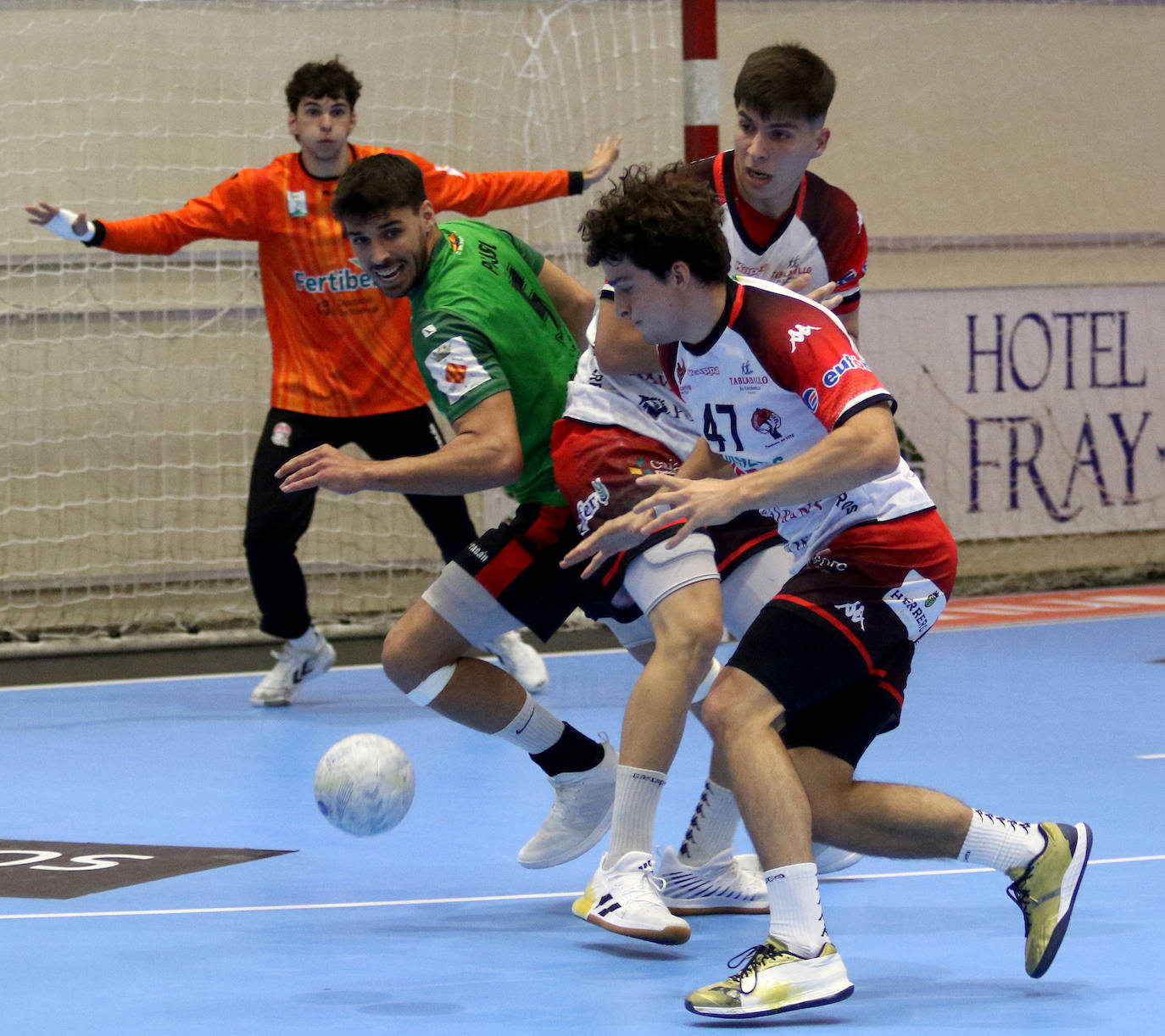 Victoria de Balonmano Nava ante Puerto Sagunto (30-28)