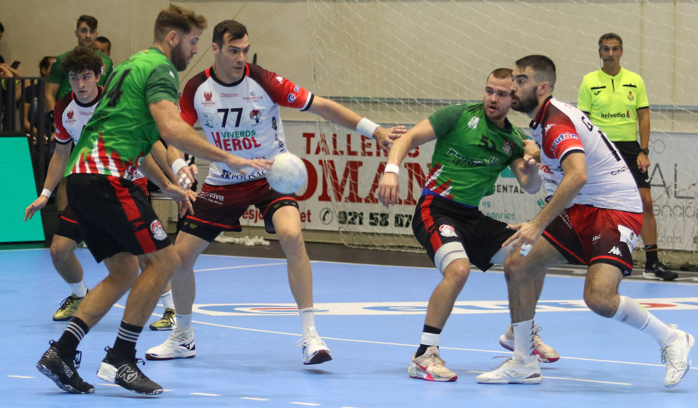 Victoria de Balonmano Nava ante Puerto Sagunto (30-28)
