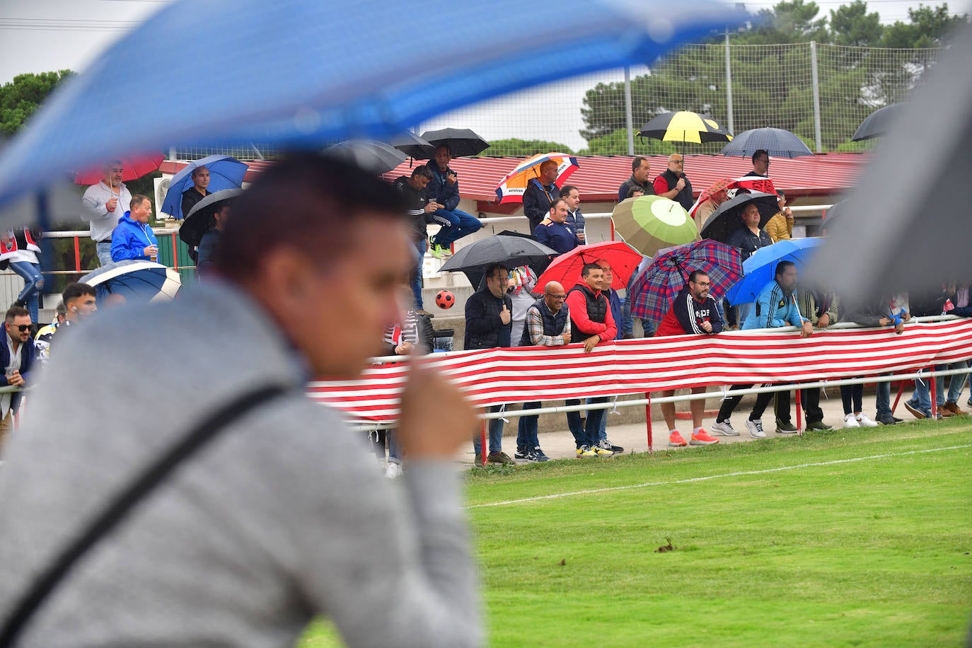 Imágenes del partido del Atlético Tordesillas contra La Virgen del Camino