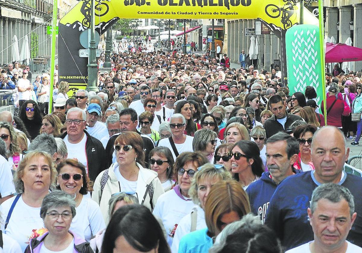 La lucha contra el cáncer también se libra andando