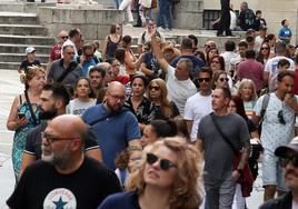 Turistas durante el puente de El Pilar en Segovia