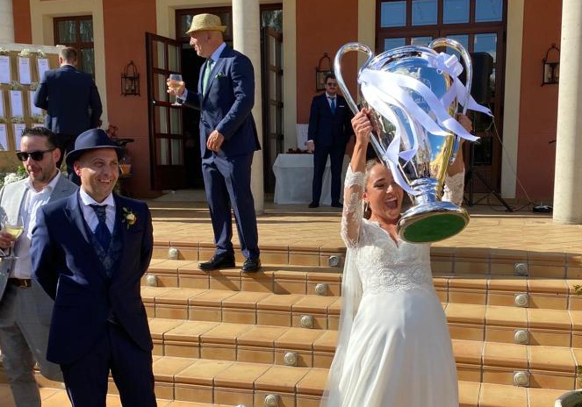 Una boda riosecana con fecha, himno y trofeo madridista