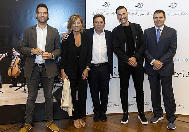 Roldam Rodríguez, Mireia Arroyo, Eusebio Sacristán, Enrique López y Alberto lópez, actuales patronos de la Fundación