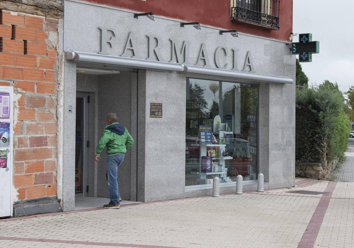 Farmacia en un pueblo de Segovia.