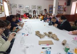 Encuentro intergeneracional celebrado este sábado en la localidad vallisoletana de Tordehumos.