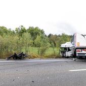 Mueren una madre y sus tres hijos menores en un accidente de tráfico en Segovia