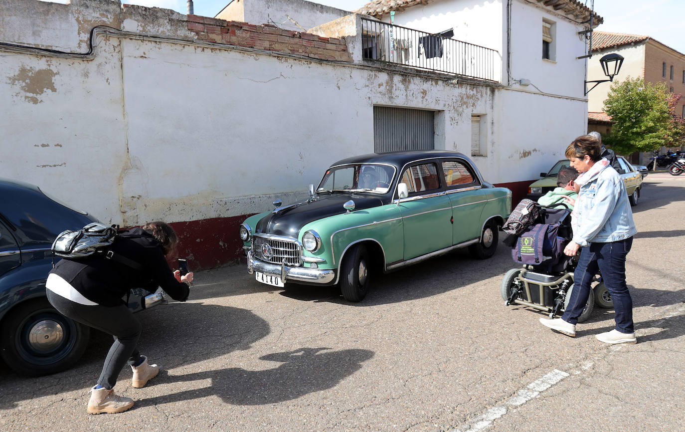 Concentración de coches clásicos en Husillos