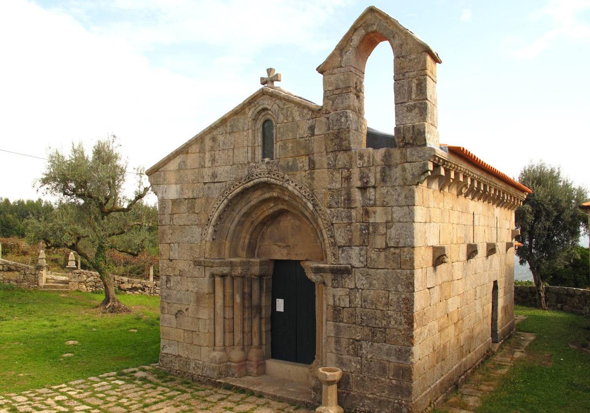 Iglesia de San Ginés de Boelhe.