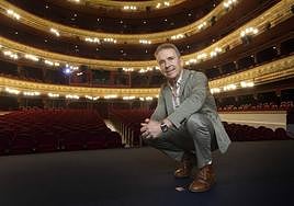 Santiago Tabernero, en el escenario del Teatro Calderón.