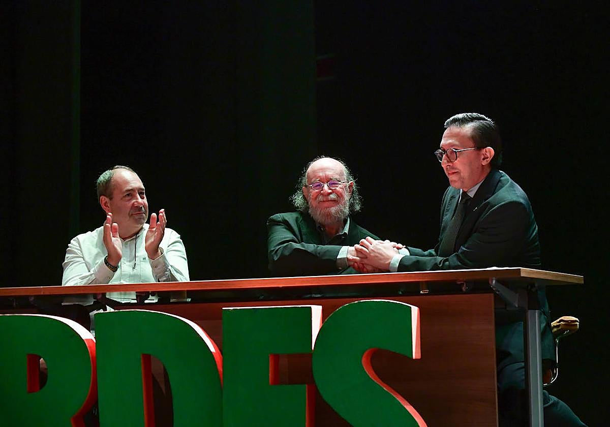 El Lourdes dedica un aula a su exalumno Joaquín Díaz