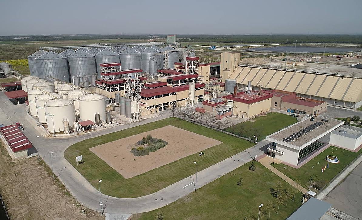 Imagen aérea de la Planta de Tratamiento de Aceites y Oleaginosas de ACOR en Olmedo.