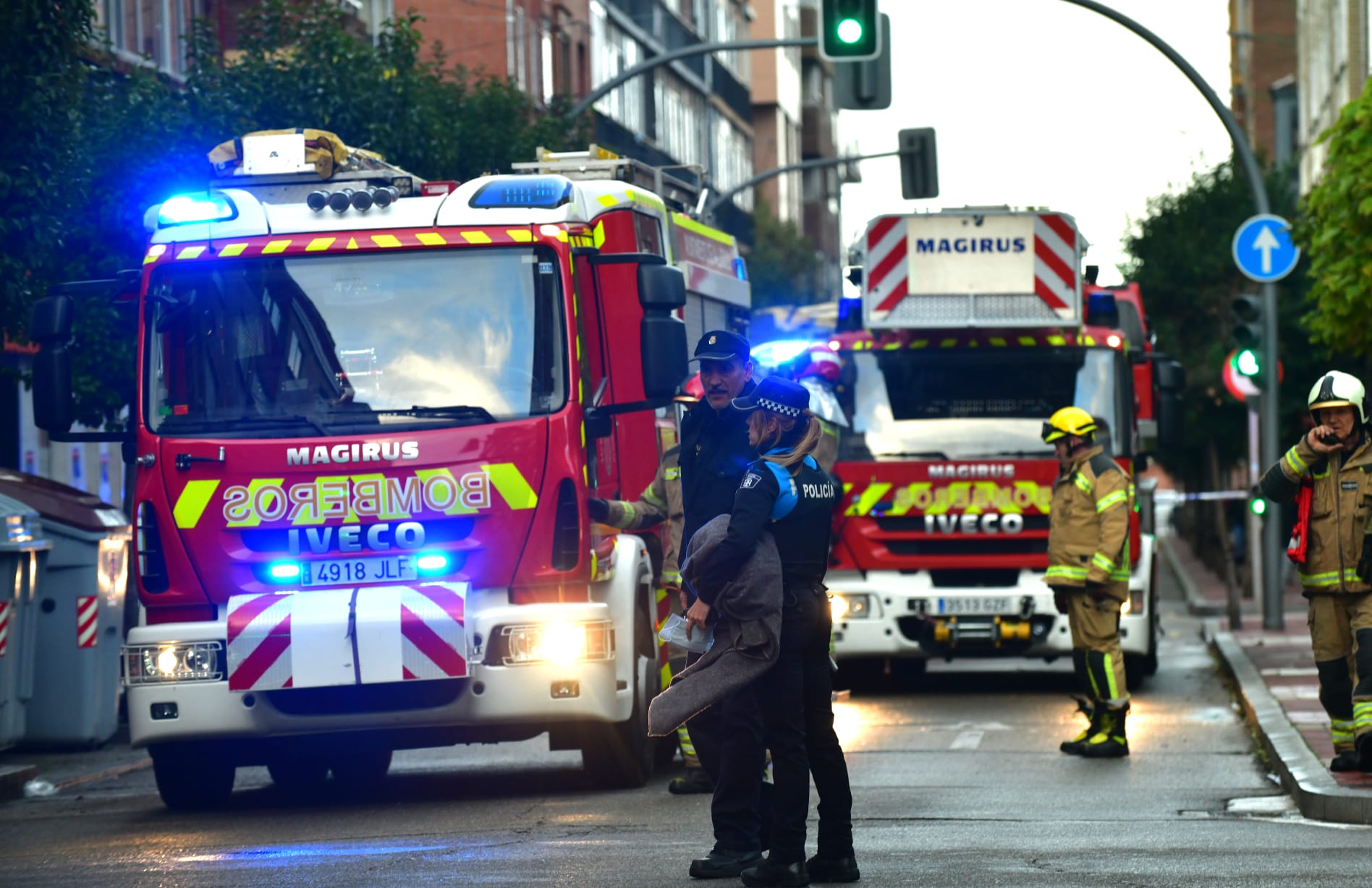 El incendio de una vivienda en Delicias, en imágenes