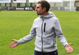 Ramsés Gil, durante el partido ante el San Fernando.