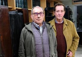 Fernando Palenzuela y Carlos Garcés, en la Hemeroteca de El Norte de Castilla.