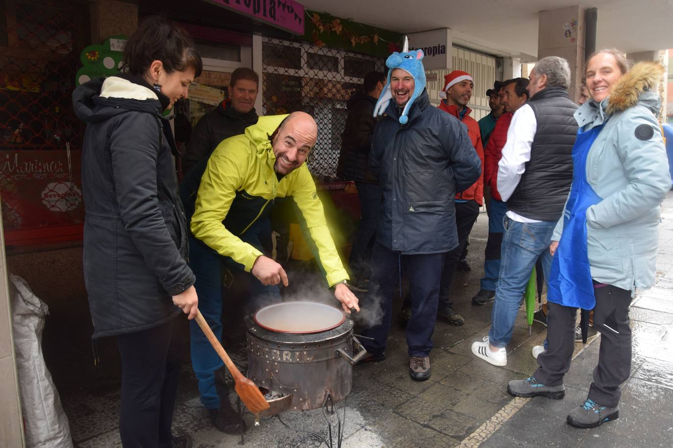 Amantes de la cocina ferroviaria se dan cita en Guardo