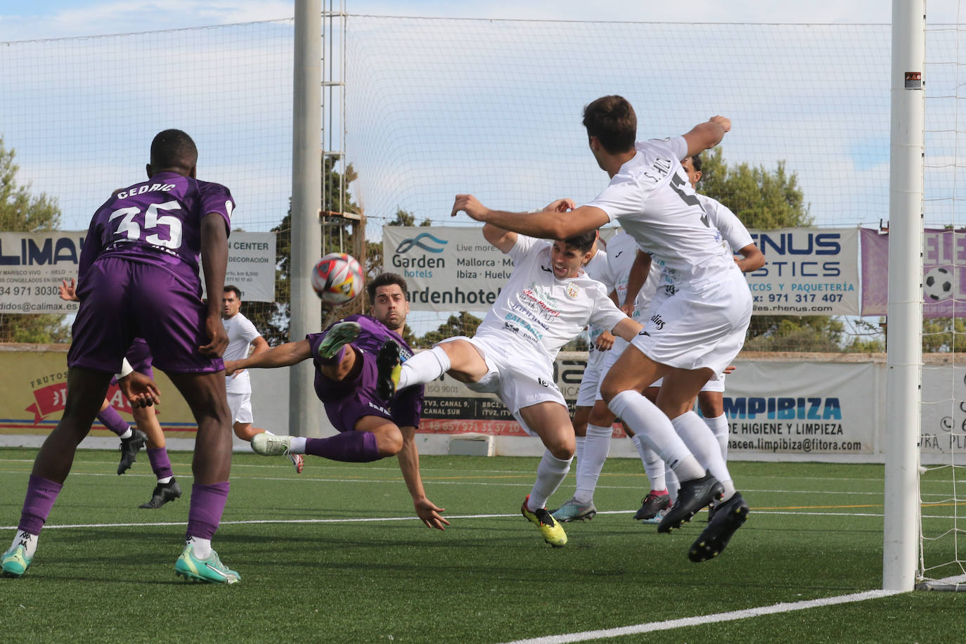 El partido entre el Real Valladolid y la Peña Deportiva, en imágenes