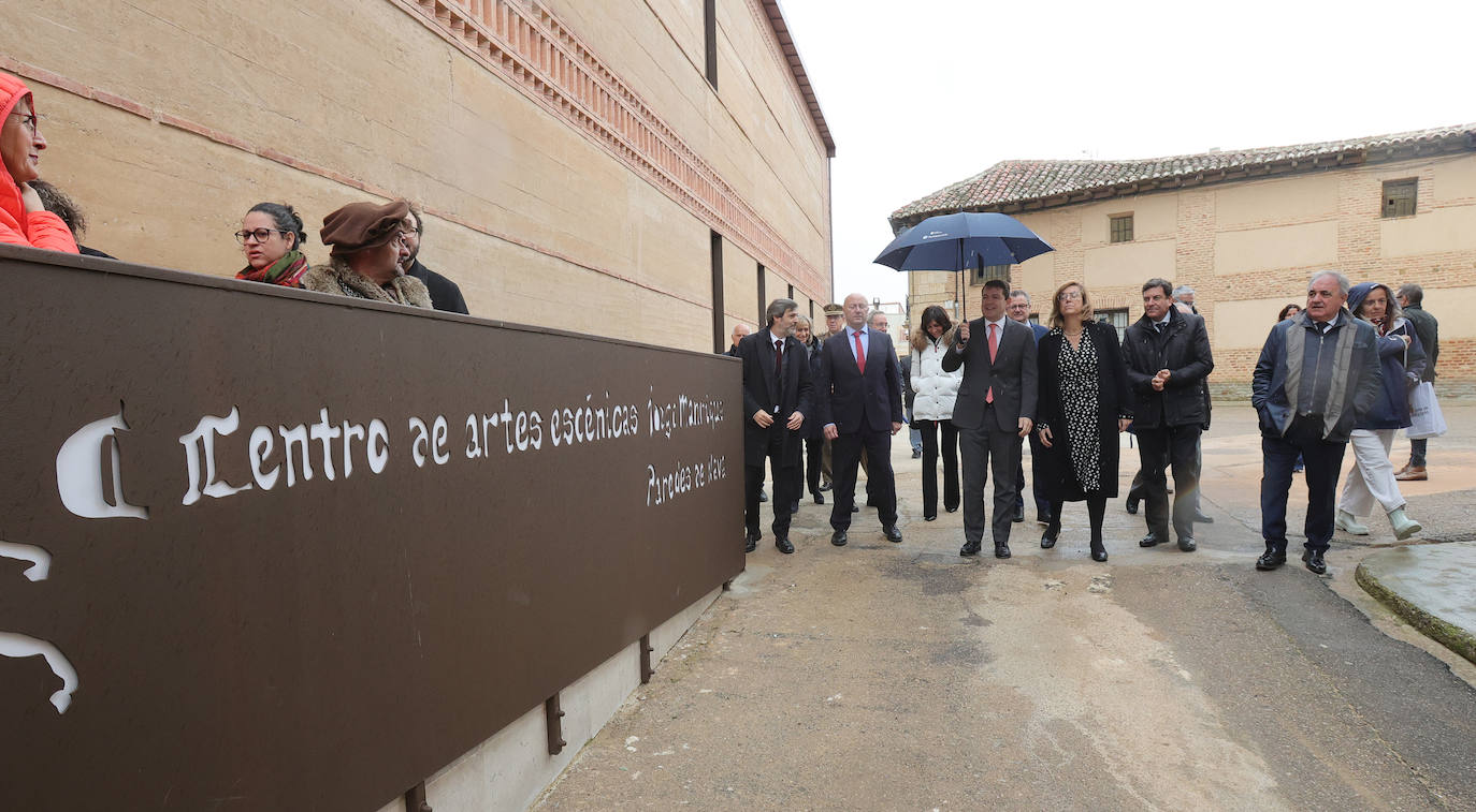 Inauguración del centro de artes escénicas de Paredes de Nava