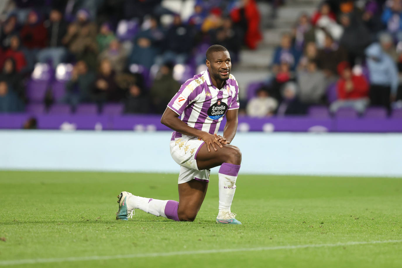 El partido entre el Real Valladolid y el Tenerife, en imágenes